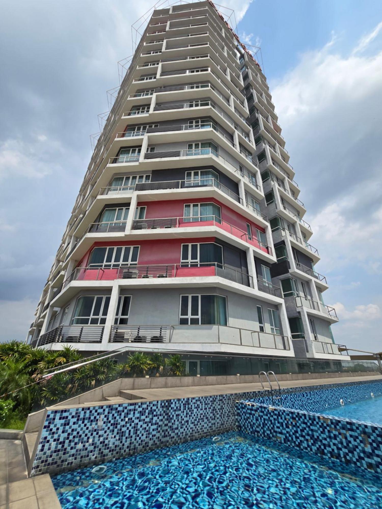The Octagon Centre Leisure Apartment
