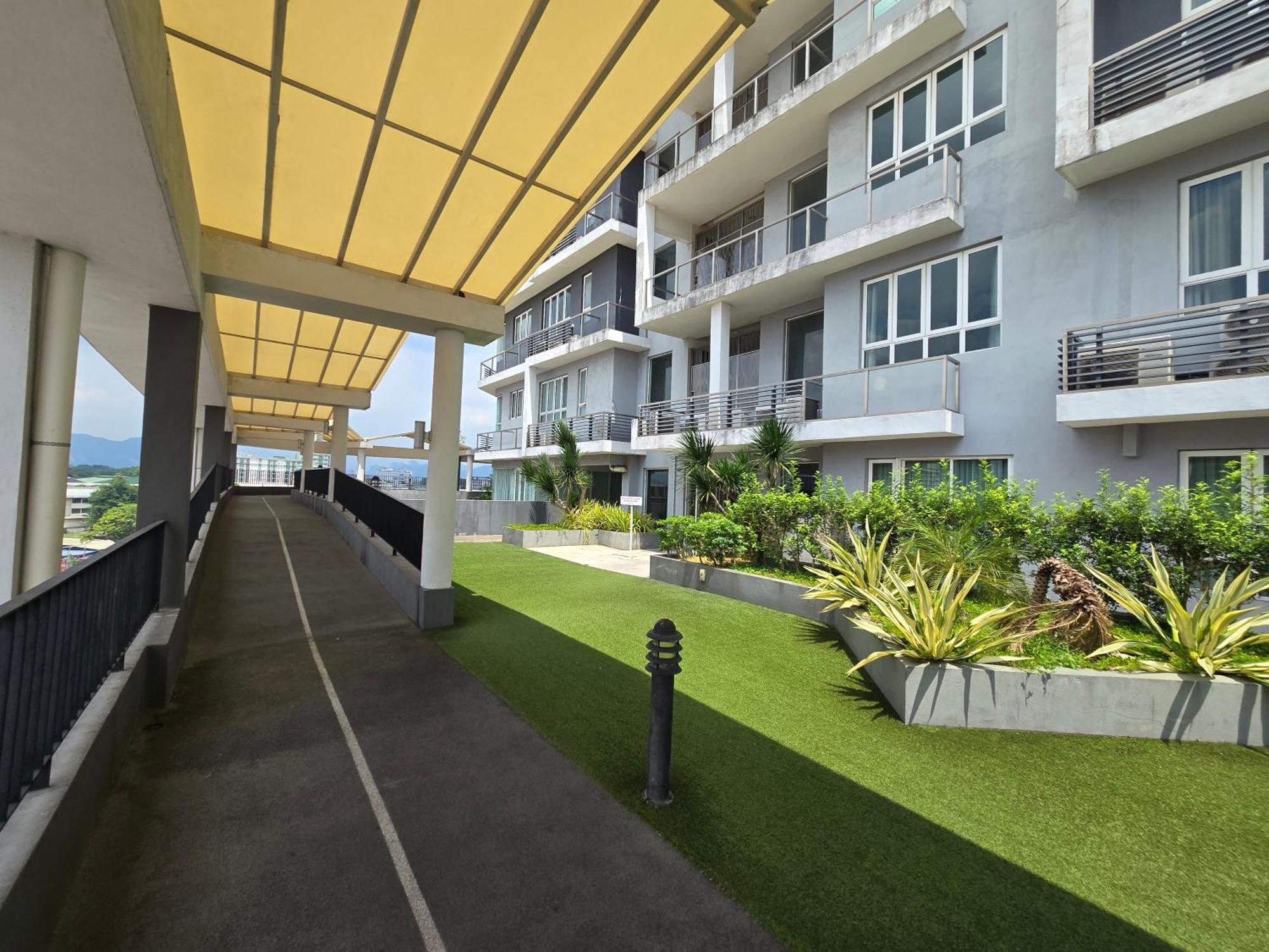 The Octagon Centre Leisure Apartment *